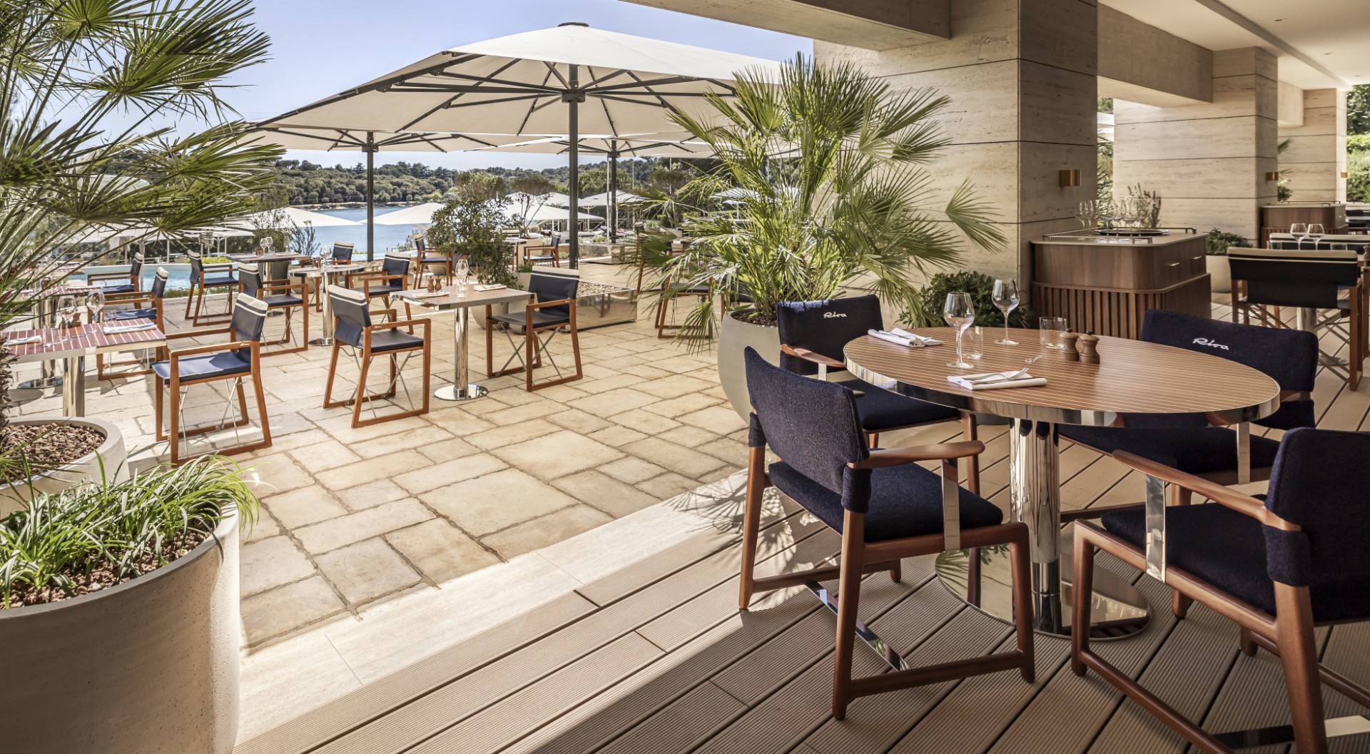 UM VERÃO À RIVA-STYLE NA CROÁCIA. O NOVO RIVA LOUNGE ABRE NO HOTEL MONTE MULINI EM ROVINJ